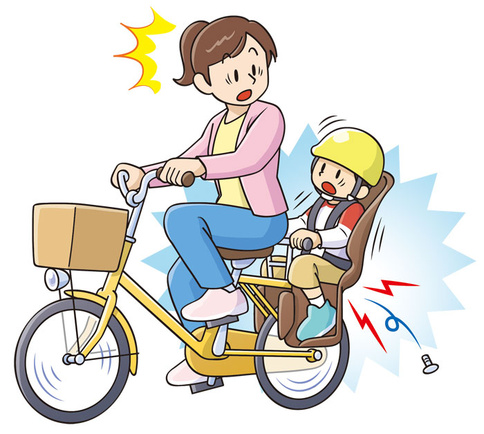 子供を乗せた自転車の幼児座席が破損し、驚いて振り向く女性